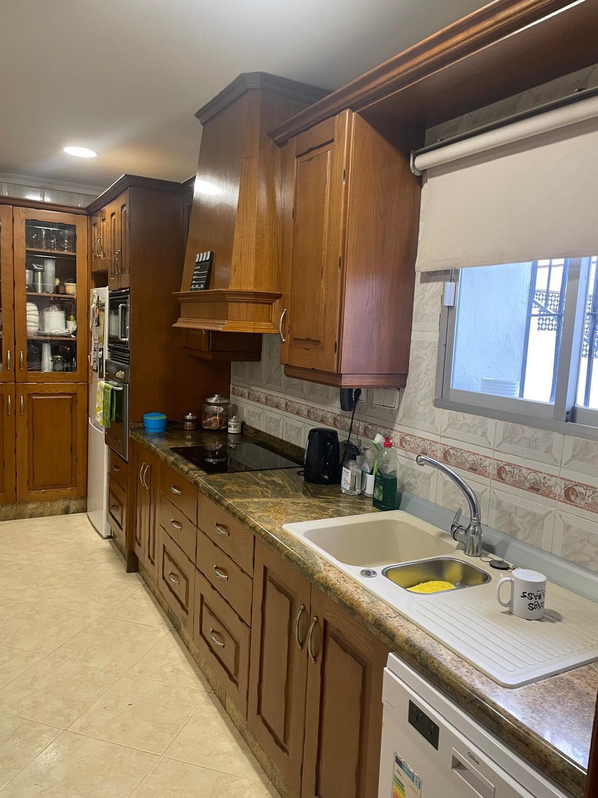 Enchanting Single-Storey Detached Villa with Lush Fruit Orchard