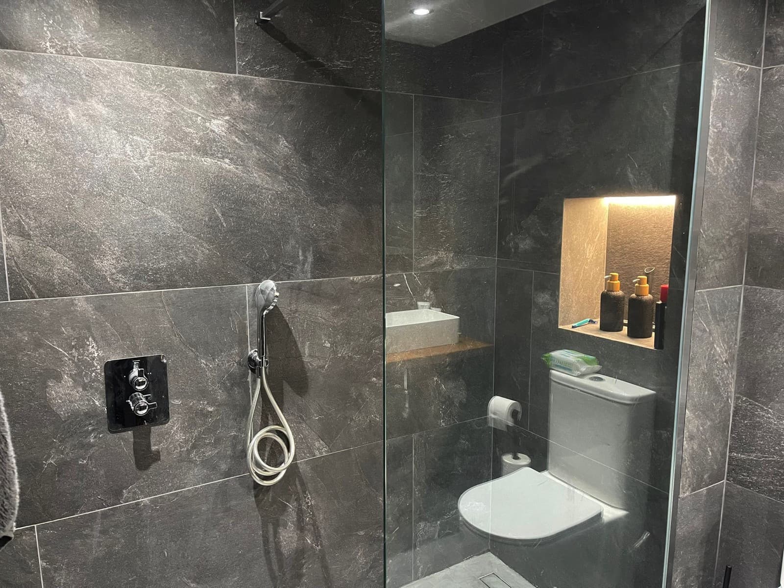 Fully Furnished Turnkey Renovated Townhouse