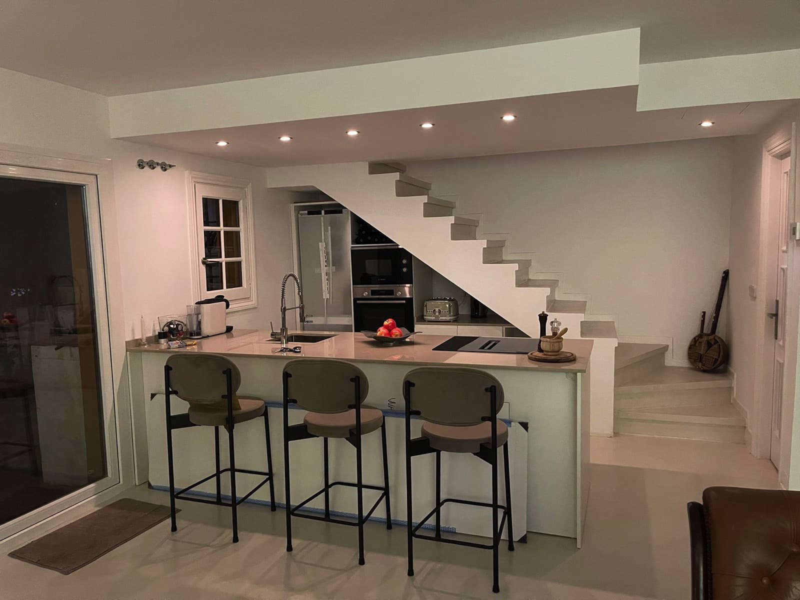 Fully Furnished Turnkey Renovated Townhouse