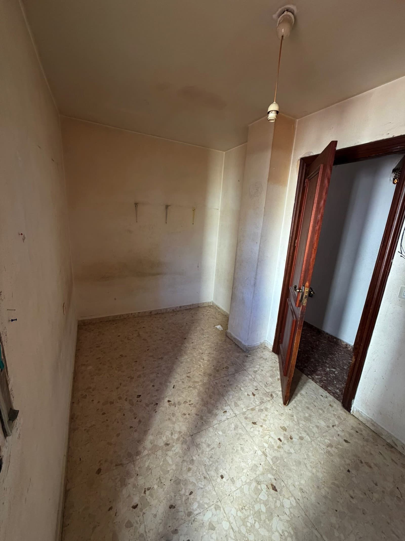 Bright and Spacious Apartment with Sea Views in a Prime Central Location