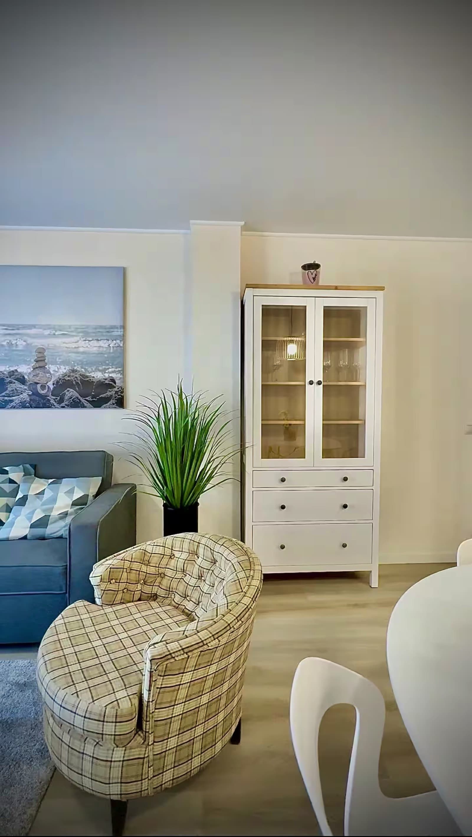 Apartamento Reformado en Primera Línea de Playa con Vistas al Mar en Puerto de la Duquesa