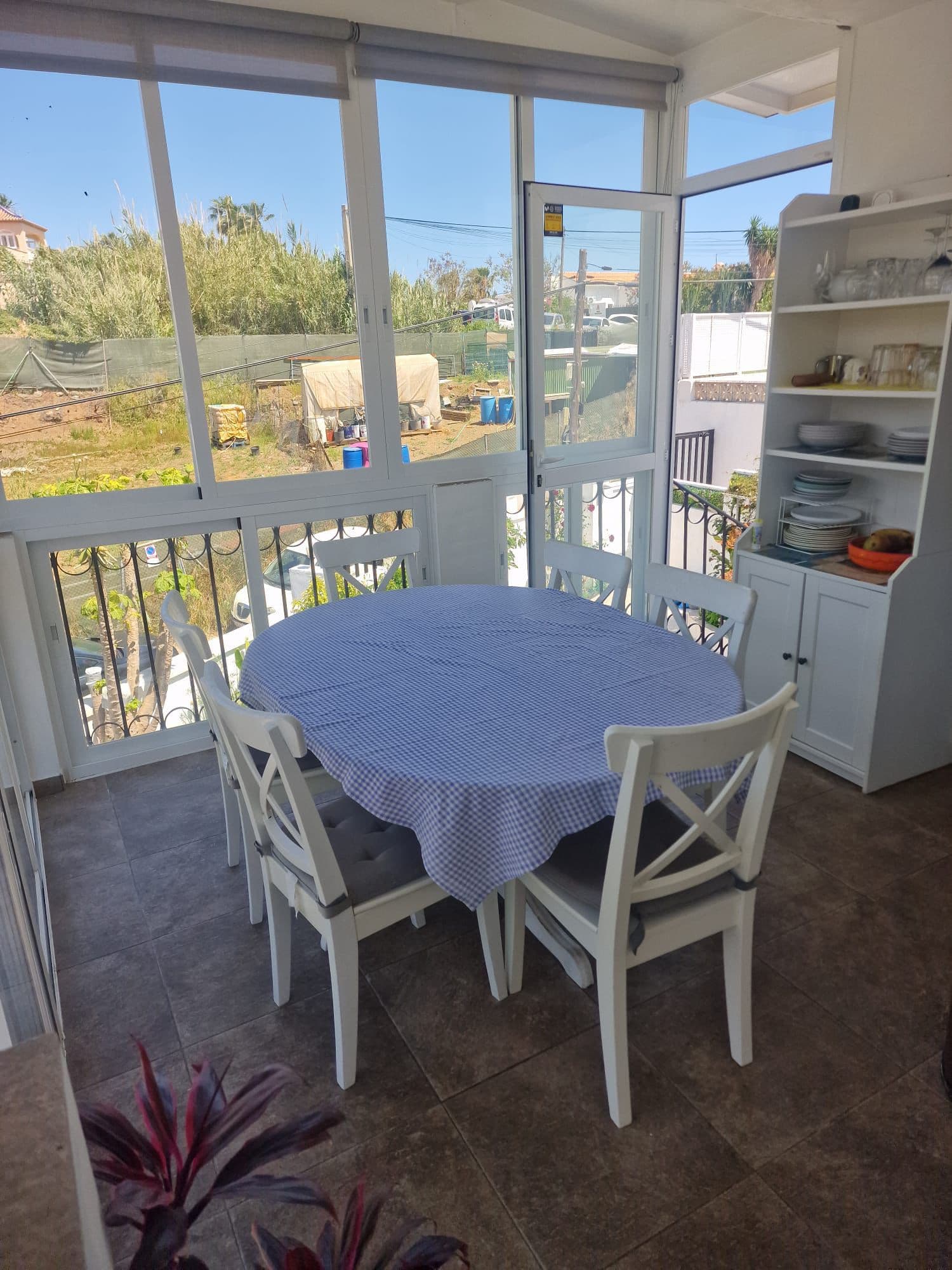 Cosy Furnished Townhouse in Las Lomas