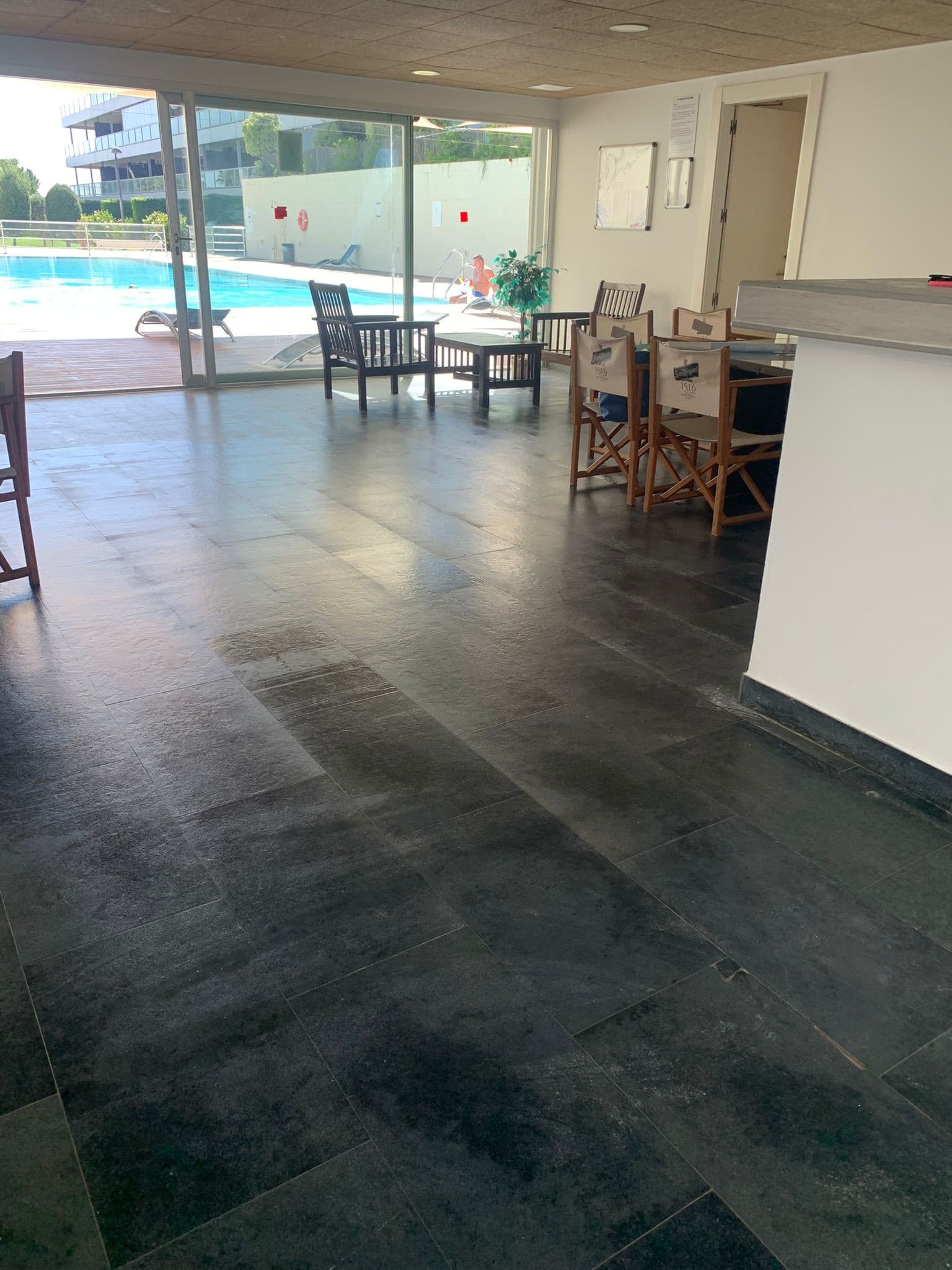 Espectacular Piso de 3 Dormitorios con Terraza de 30 m², Suelo Radiante y Domótica