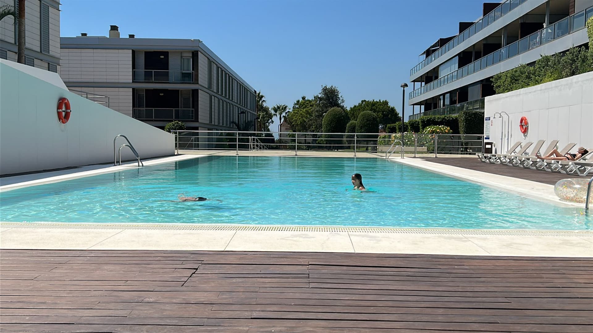 Espectacular Piso de 3 Dormitorios con Terraza de 30 m², Suelo Radiante y Domótica