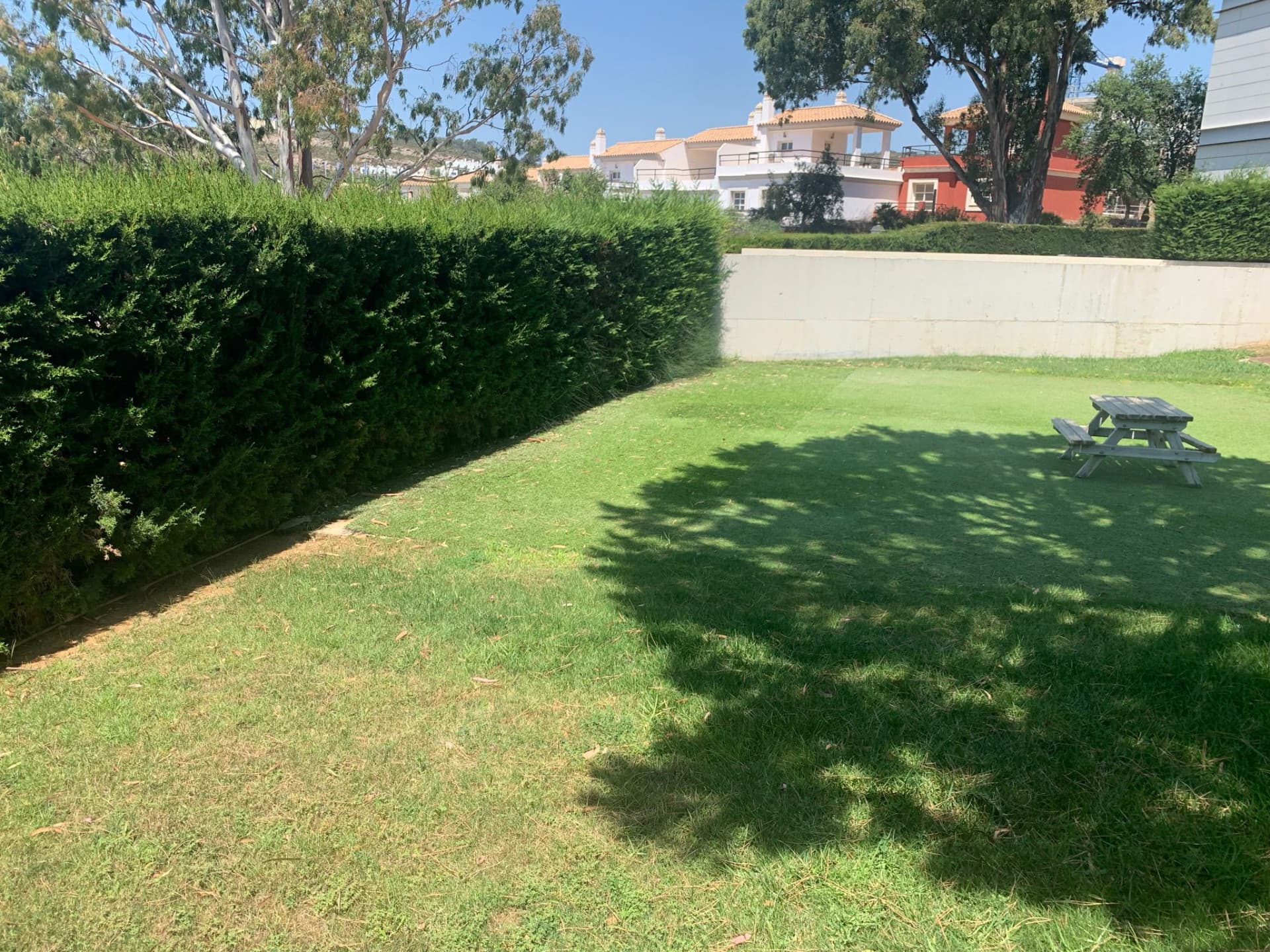 Espectacular Piso de 3 Dormitorios con Terraza de 30 m², Suelo Radiante y Domótica