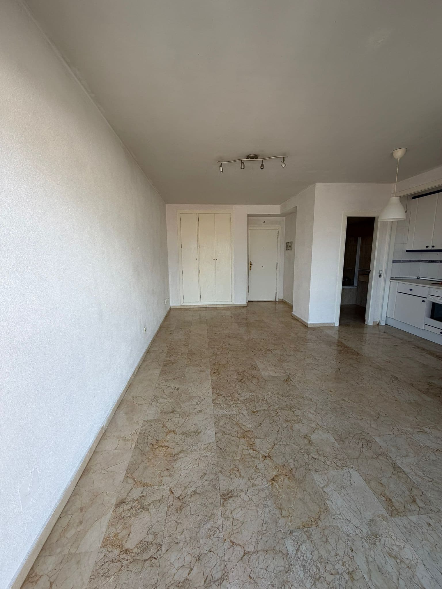 Bright Studio Apartment in the Heart of Sabinillas