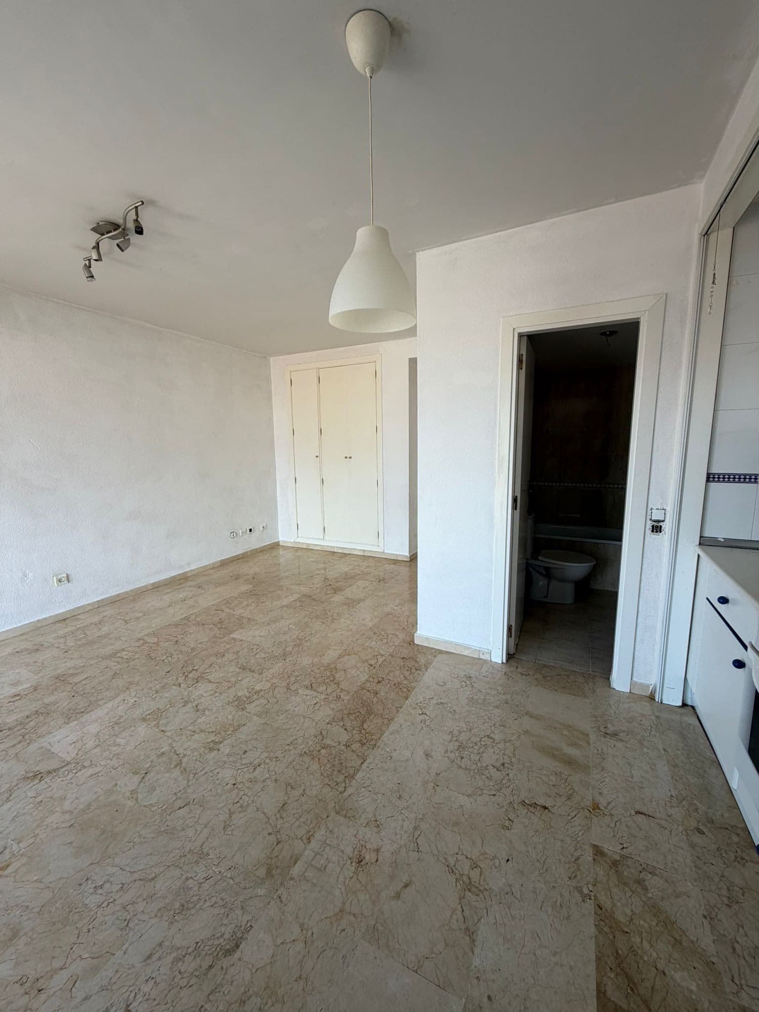 Bright Studio Apartment in the Heart of Sabinillas