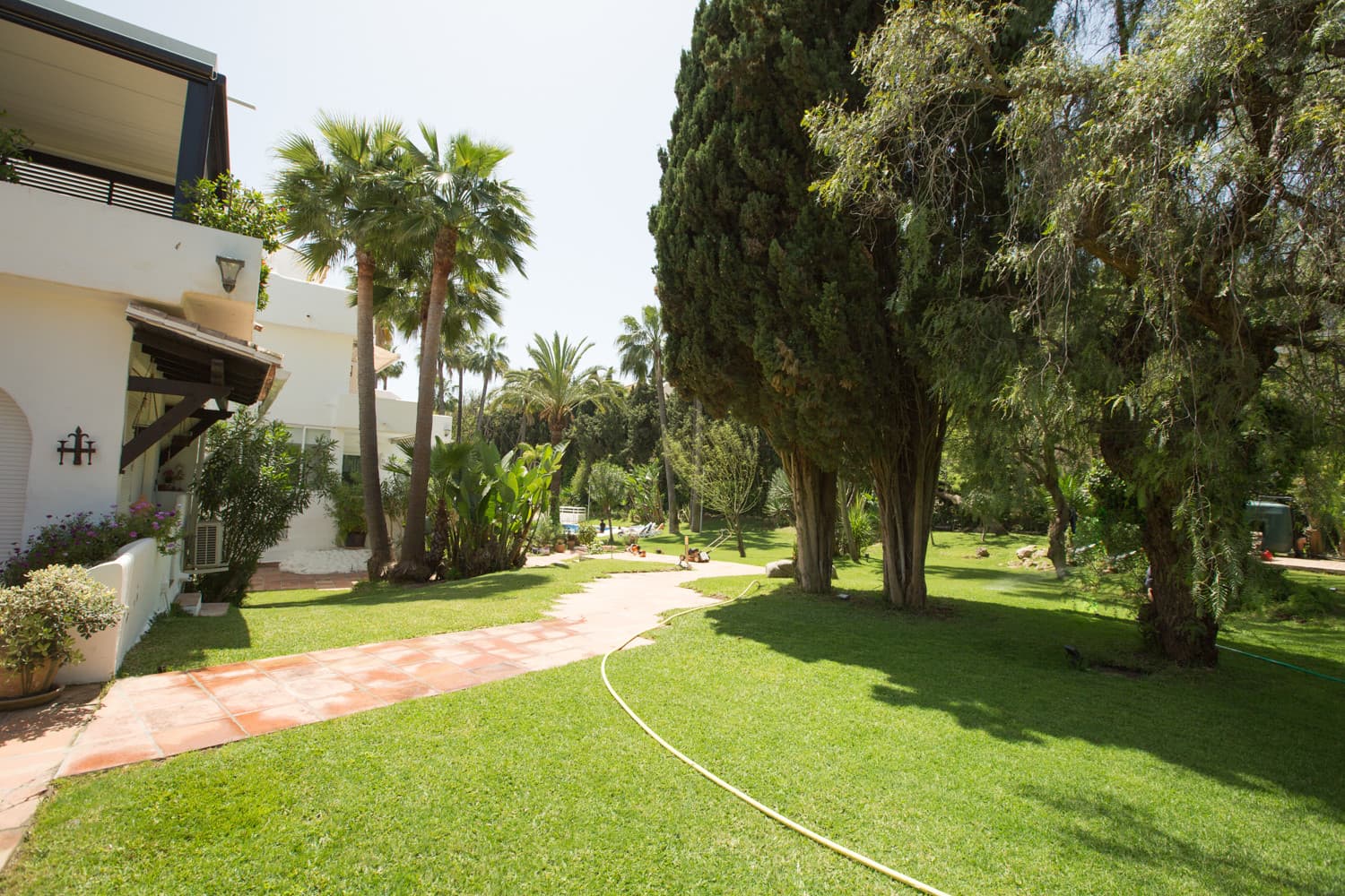Duplex fully renovated on second line beach in Puerto Banus