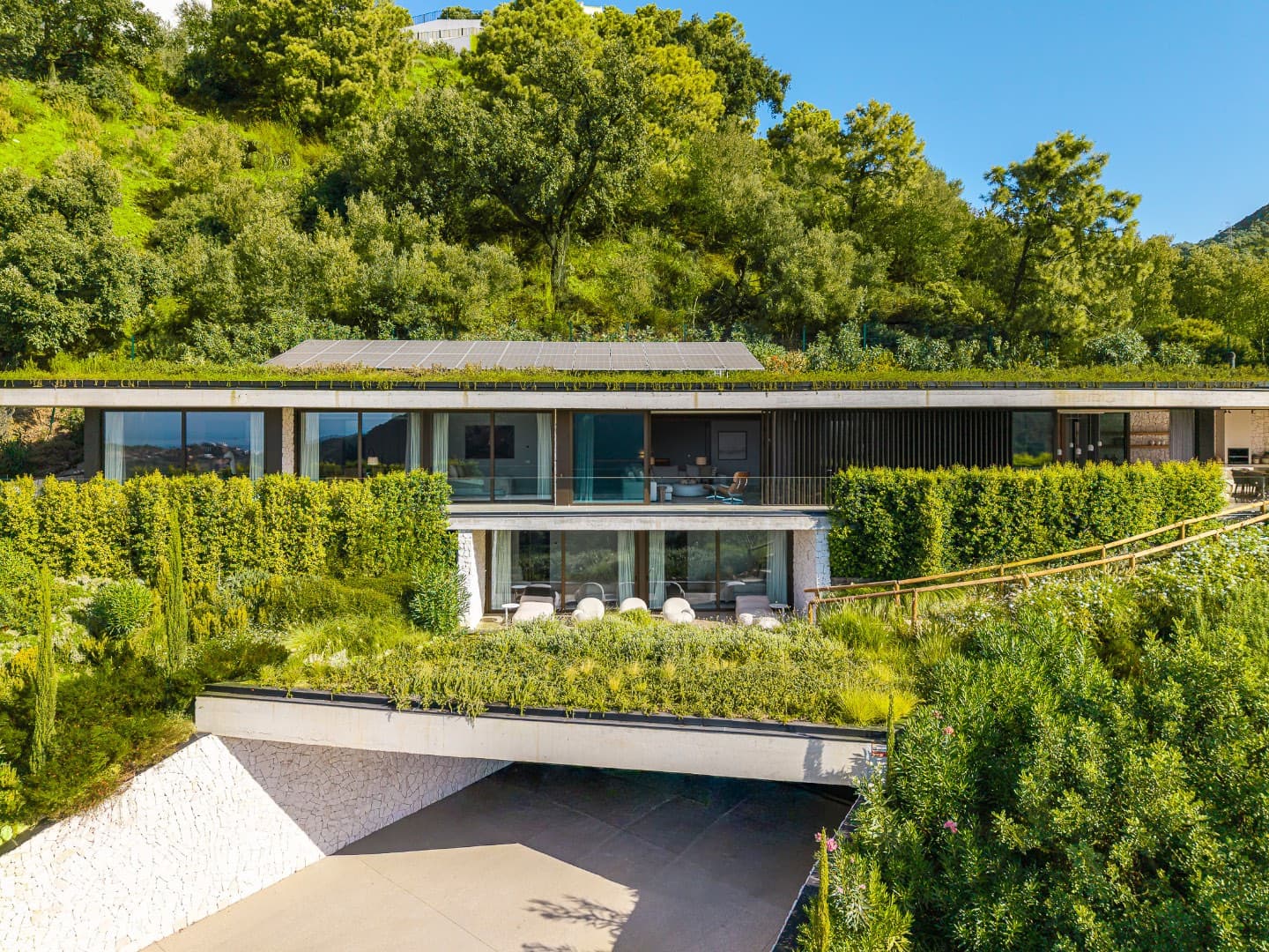 Villa Gaia - Architecture in conversation with the landscape