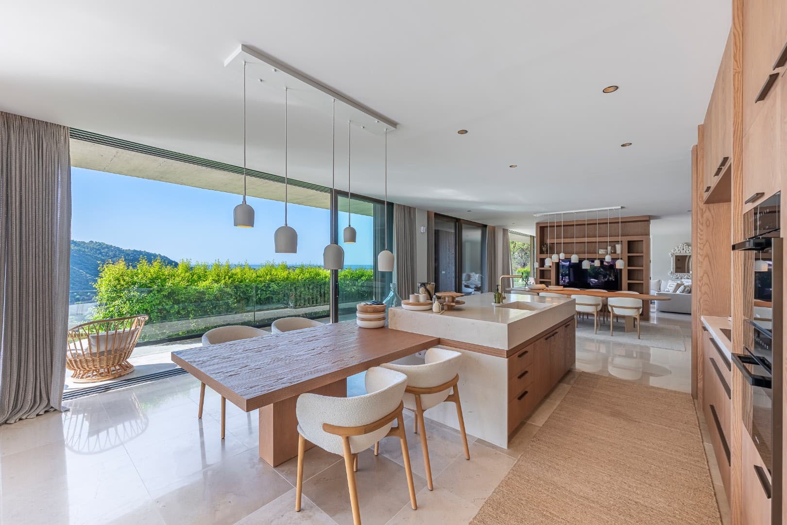 Villa Gaia - Architecture in conversation with the landscape