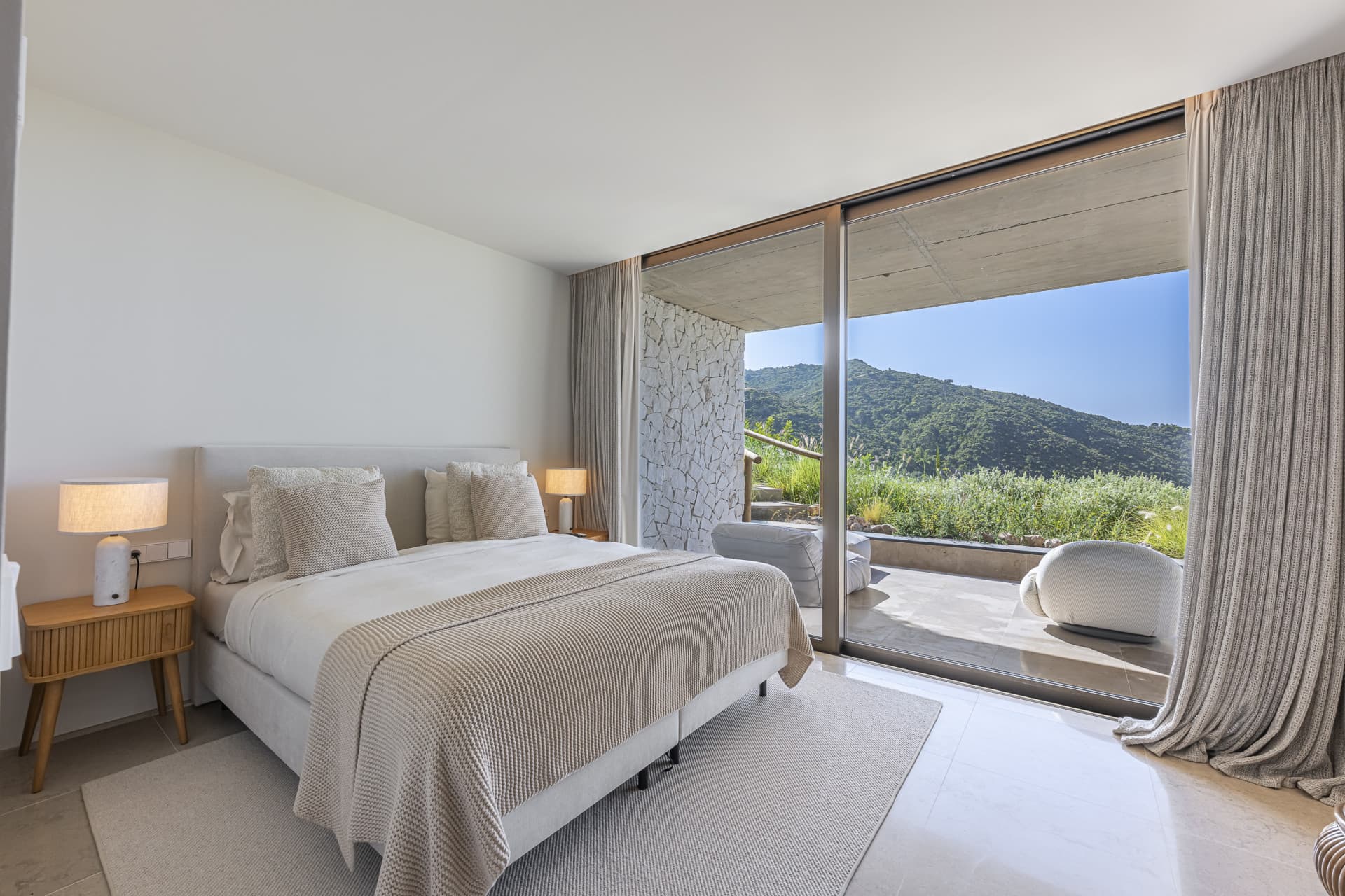 Villa Gaia - Architecture in conversation with the landscape