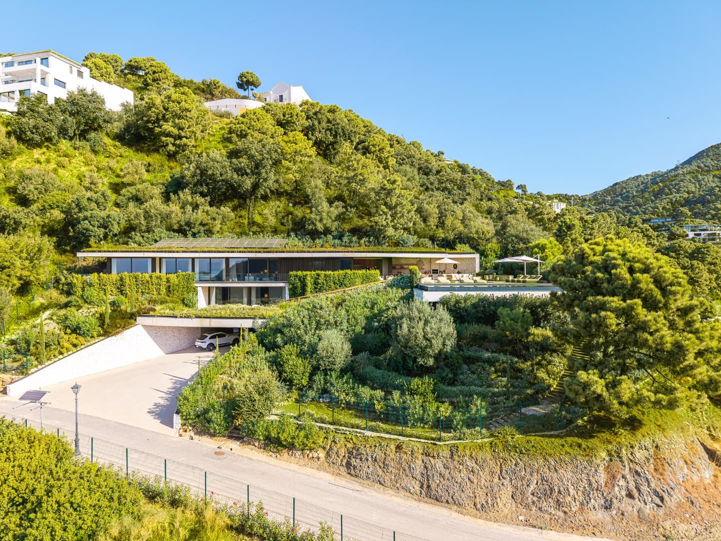 Villa Gaia - Architecture in conversation with the landscape