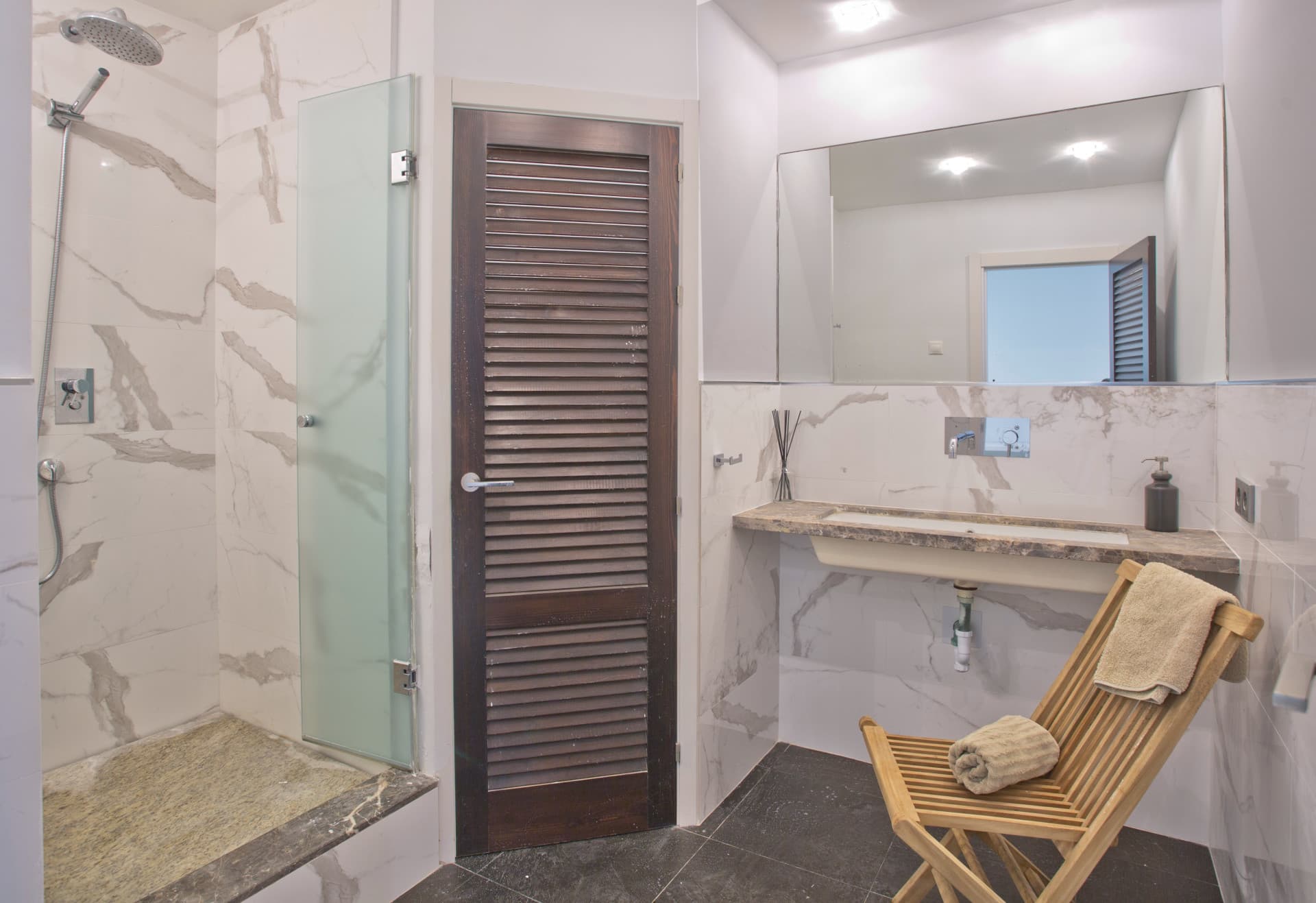 Rent-To-Buy Villa in Hacienda Las Chapas, Marbella East