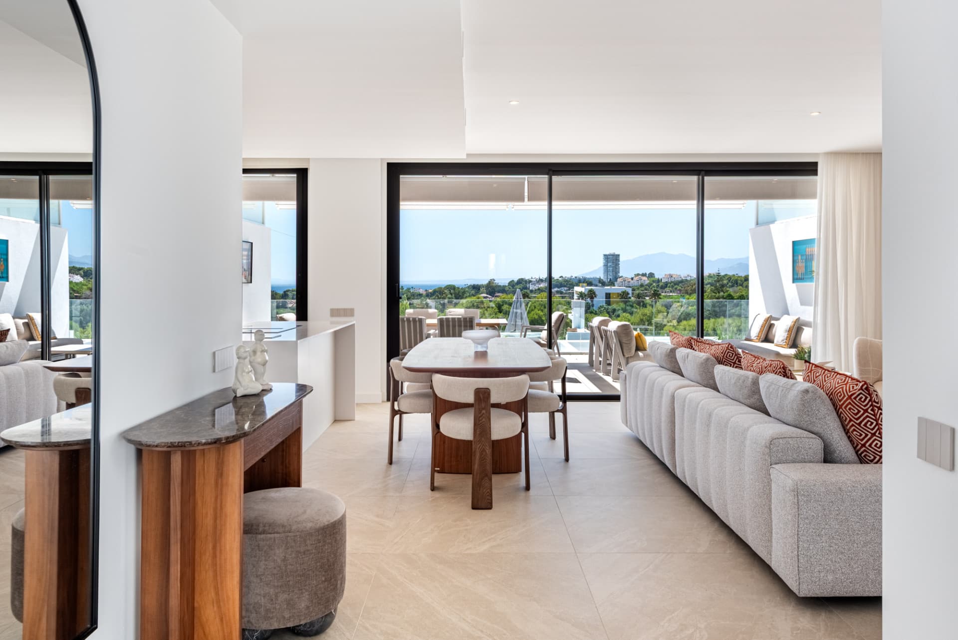 Brand-New 2-Bedroom Penthouse with Private Rooftop Pool in Soul Marbella