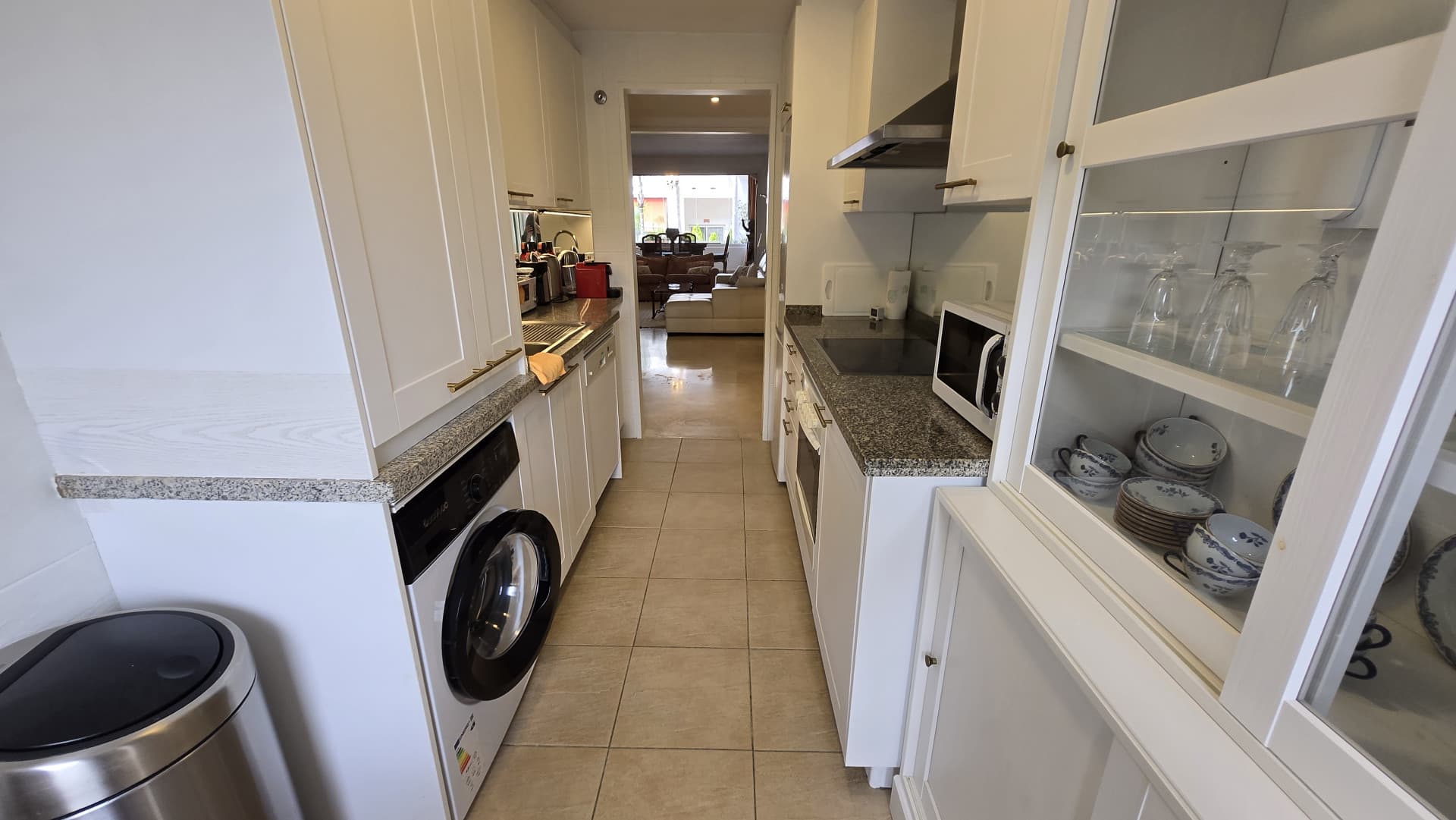 Beachside Apartment in Las Cañas Beach, Marbella Golden Mile