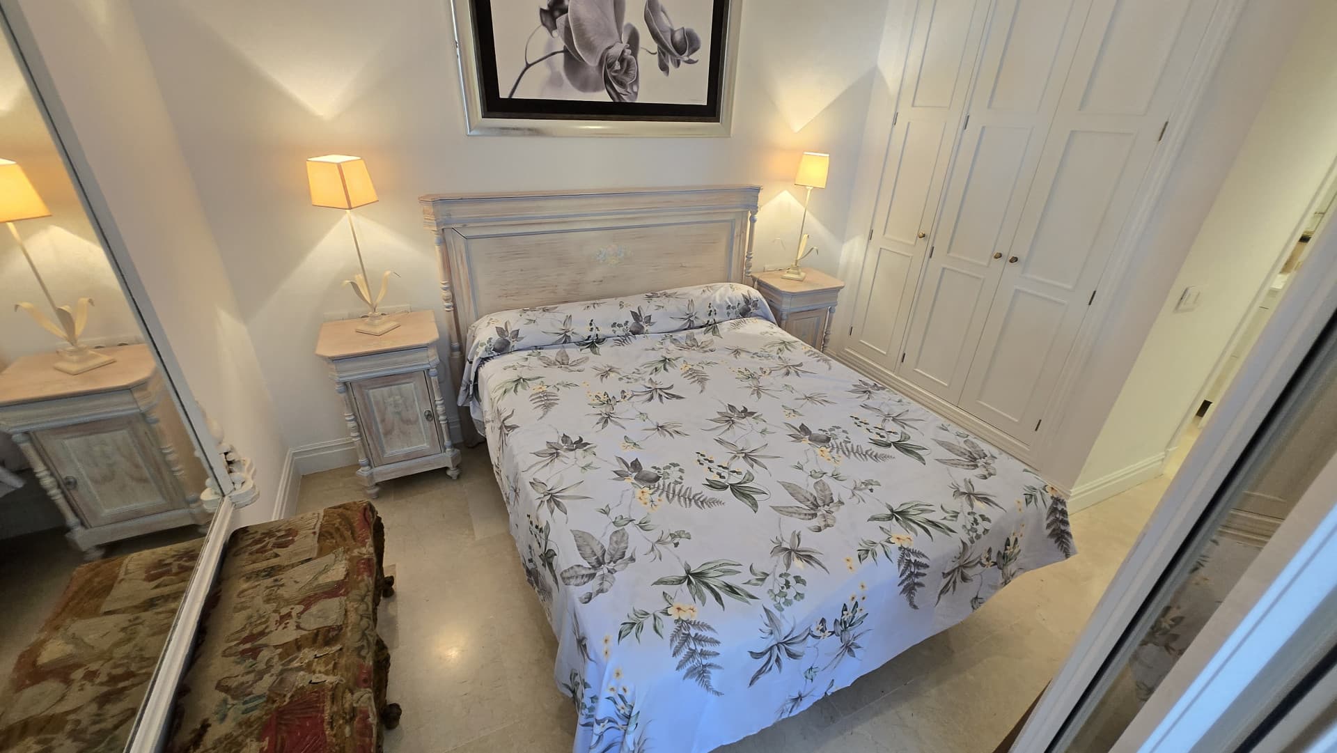 Beachside Apartment in Las Cañas Beach, Marbella Golden Mile