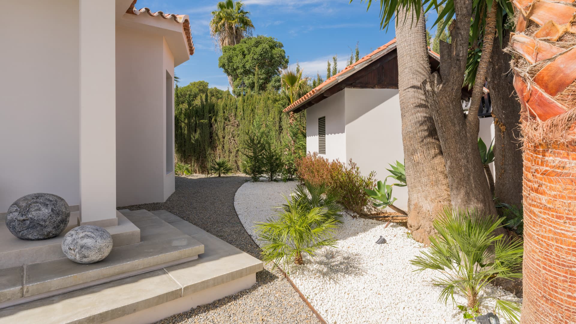 Luxury Five-Bedroom Villa with Panoramic Sea Views in Rocio de Nagüeles, Marbella Golden Mile