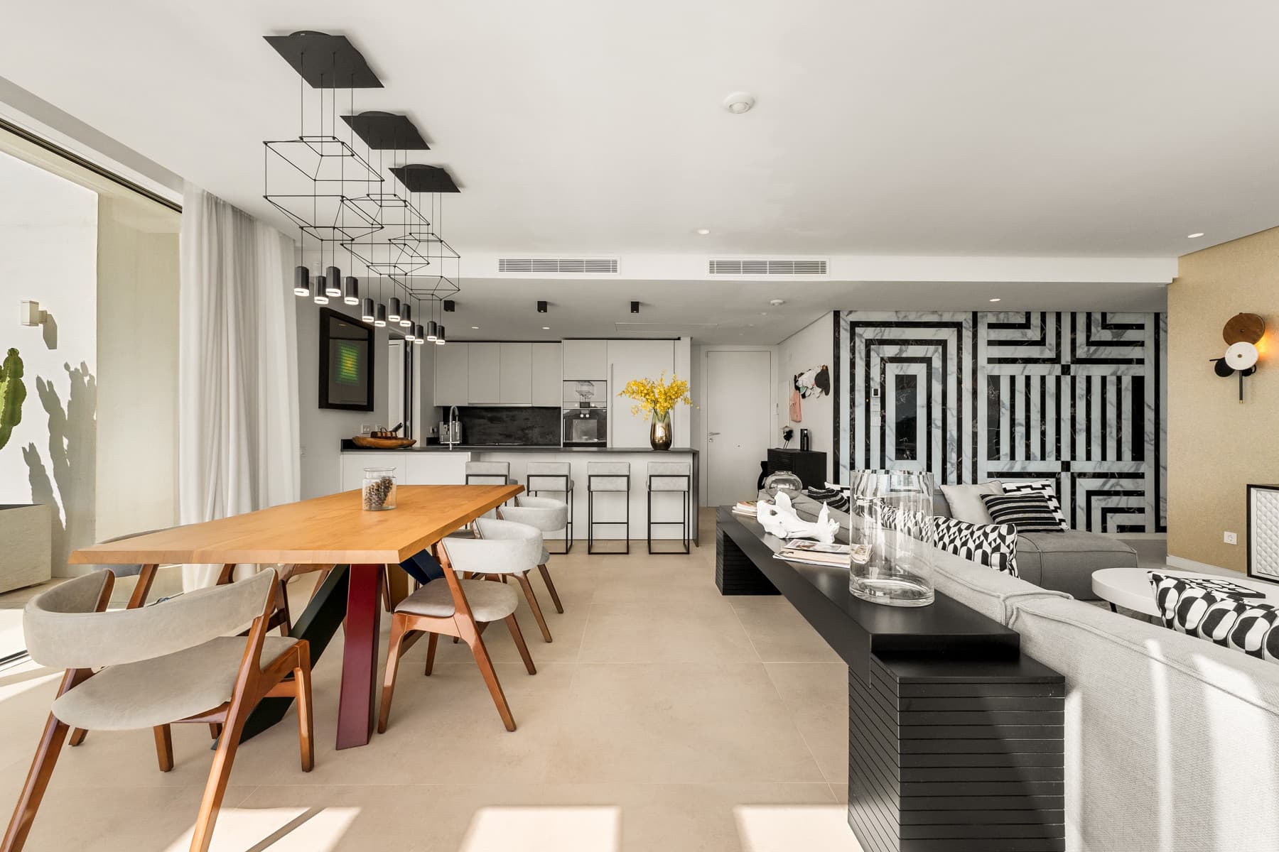 Panoramic Penthouse with Large Terrace and Sea Views for Sale in Palo Alto, Marbella