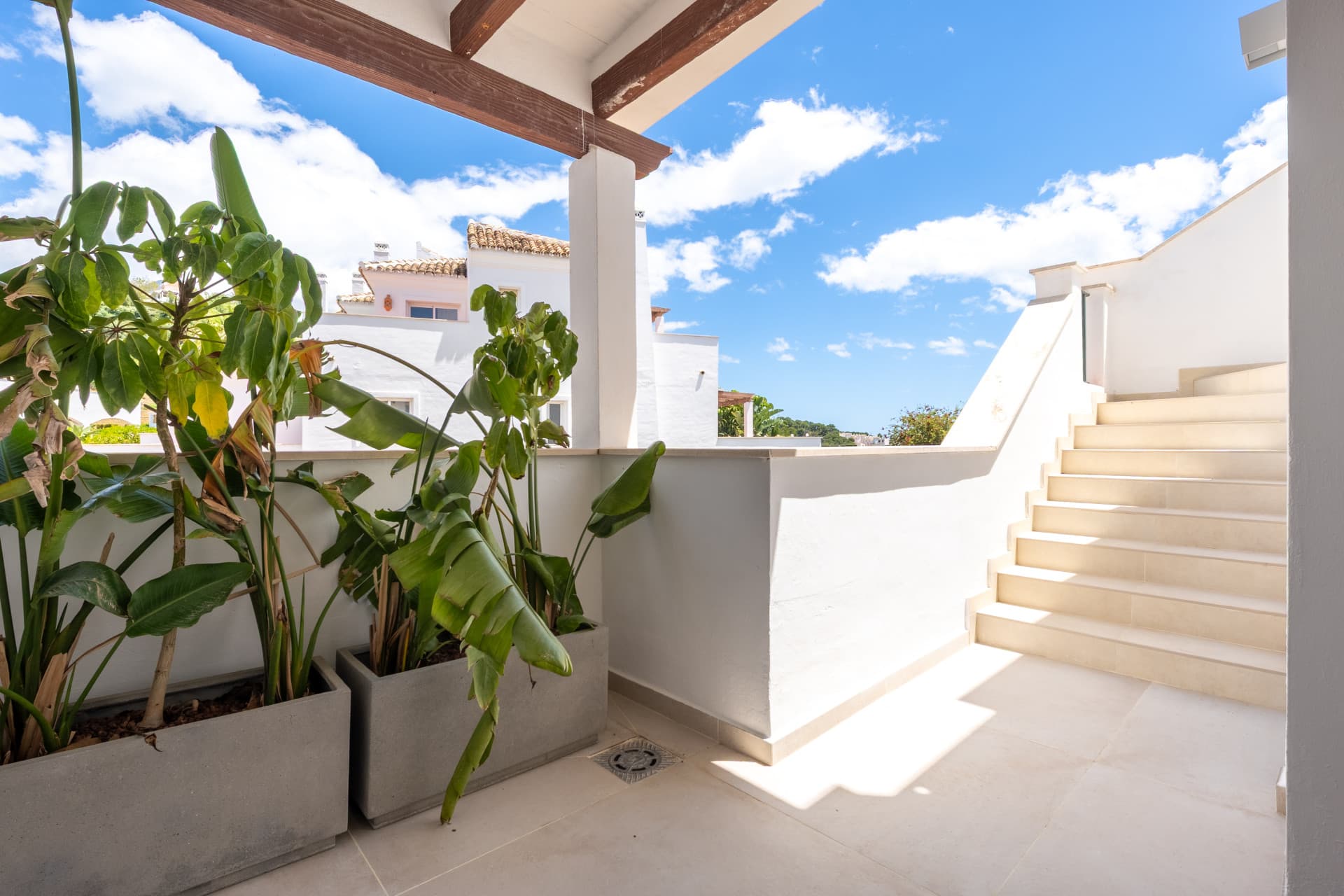 ALOHA ROYAL Nueva Andalucía · Marbella
