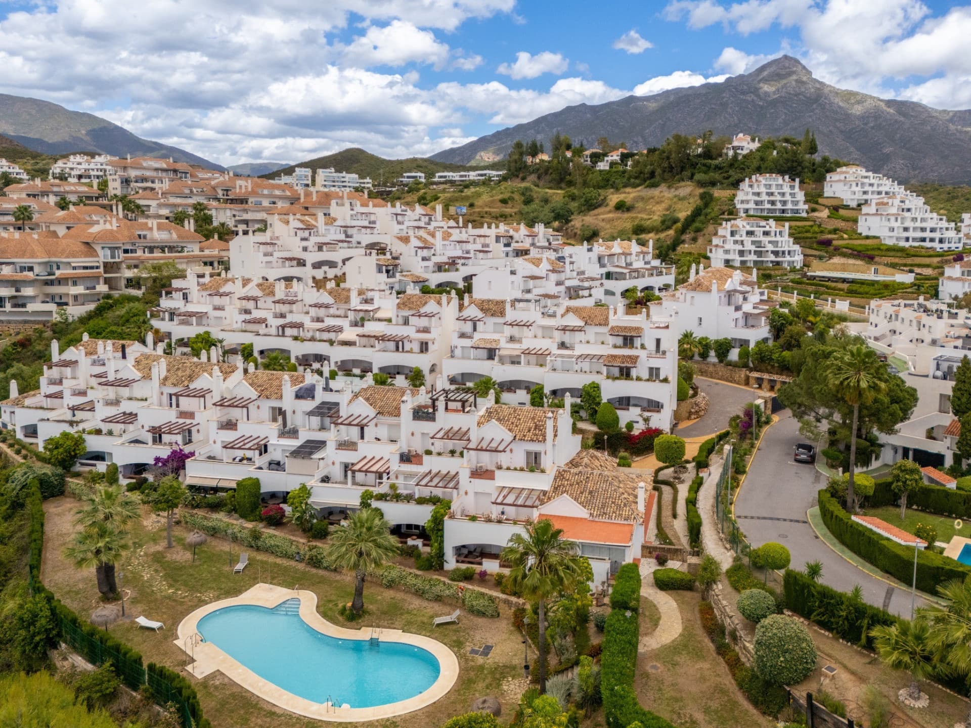 ALOHA ROYAL Nueva Andalucía · Marbella