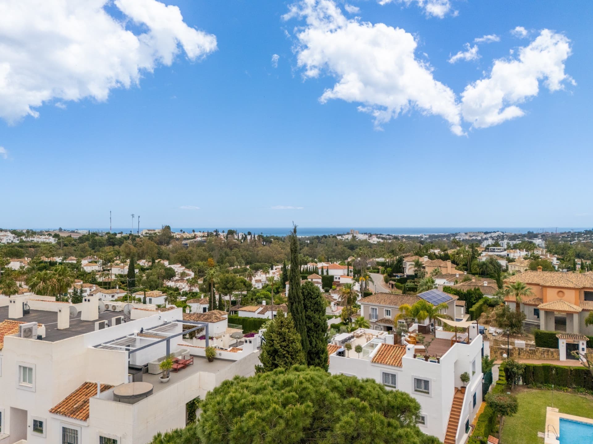 ALOHA ROYAL Nueva Andalucía · Marbella