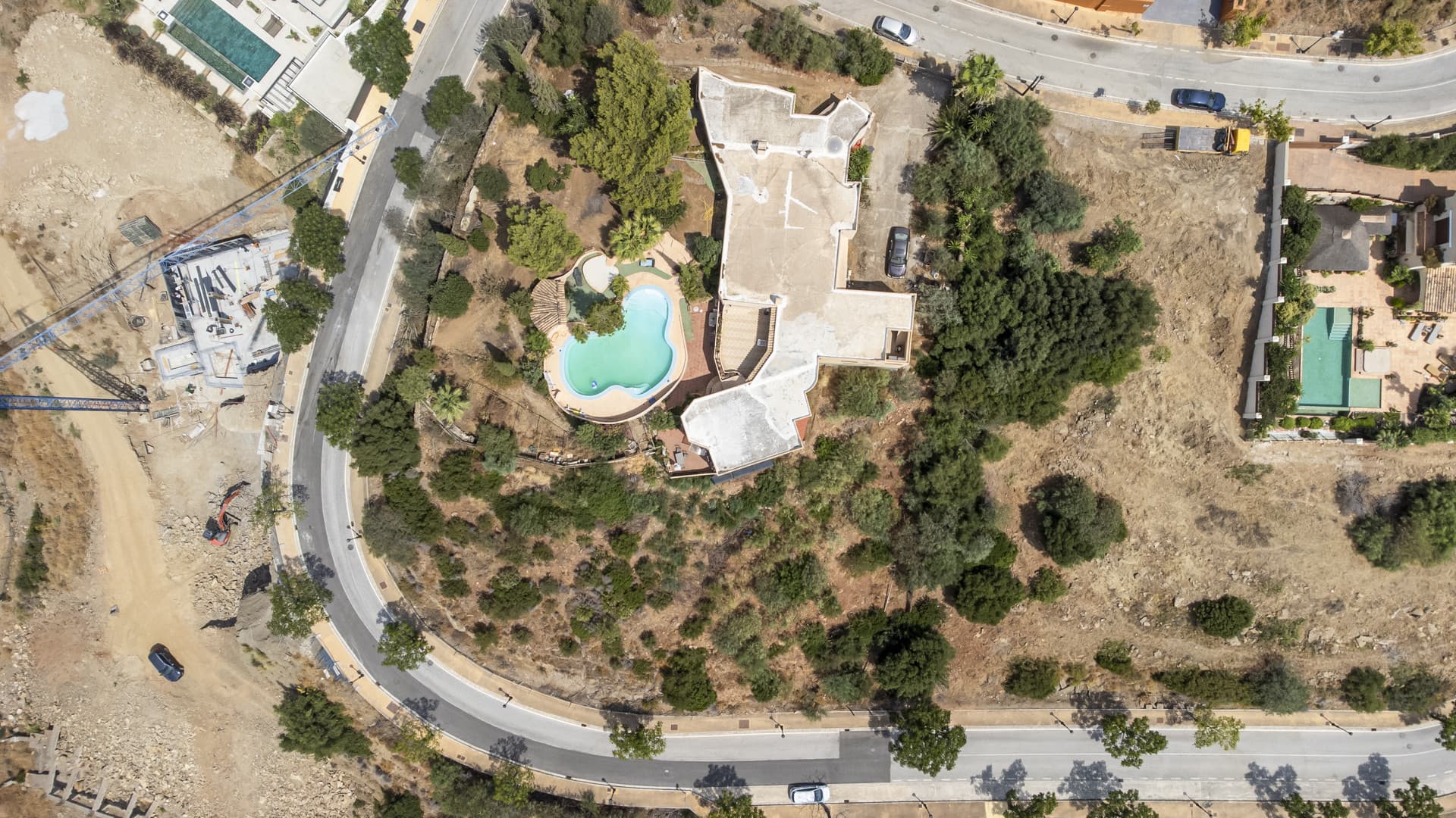 Plot with Panoramic Sea and Mountain views in Elviria, Marbella