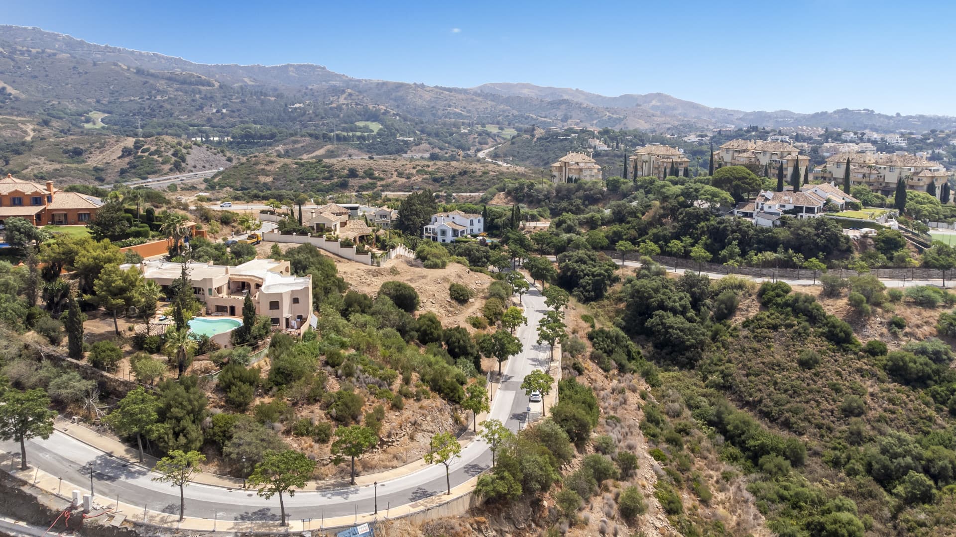 Plot with Panoramic Sea and Mountain views in Elviria, Marbella