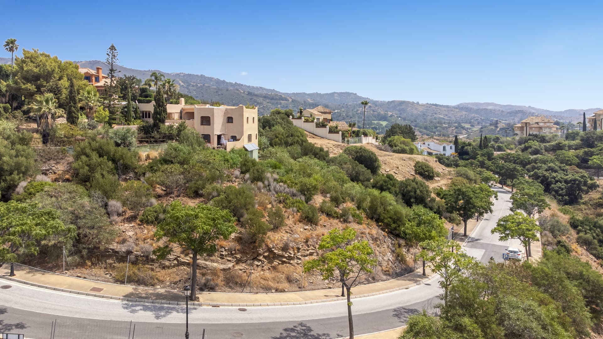 Plot with Panoramic Sea and Mountain views in Elviria, Marbella