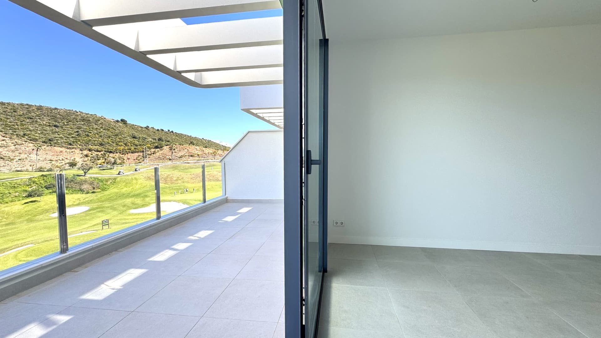 3-bedroom apartment with open golf views for €510,000 in La Cala de Mijas