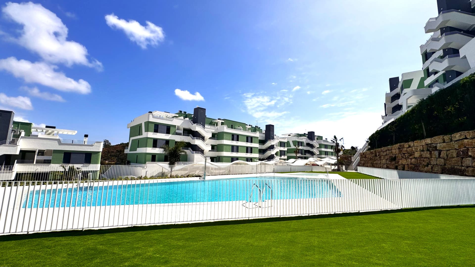 3-bedroom apartment with open golf views for €510,000 in La Cala de Mijas