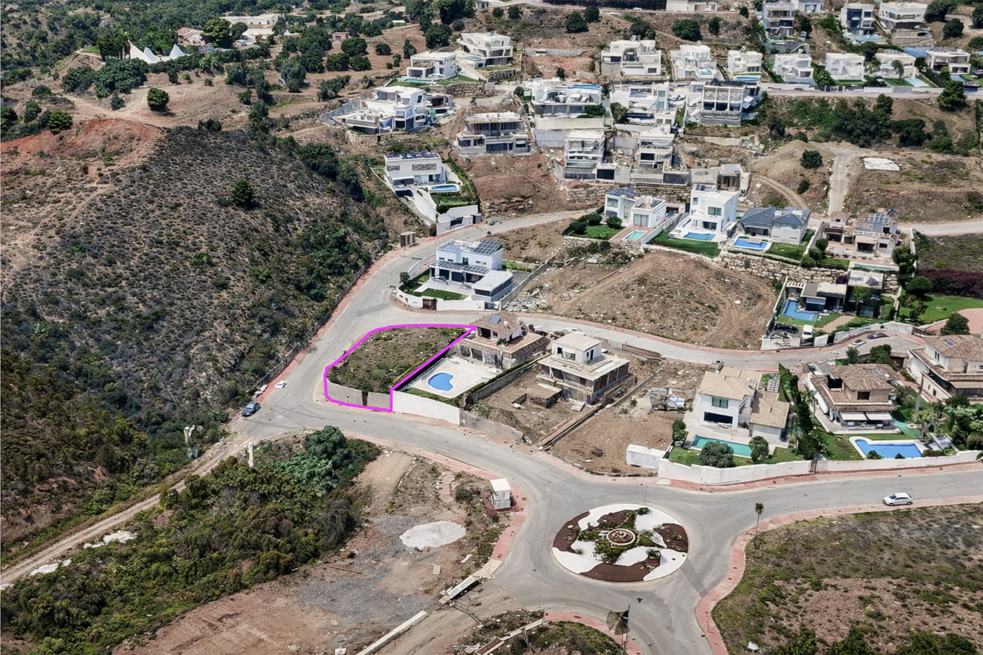 Corner plot Panoramic sea views near Higueron Resort