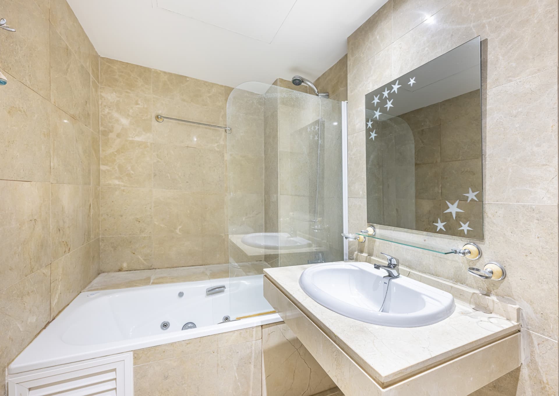 Elegante apartamento en Duquesa Suites