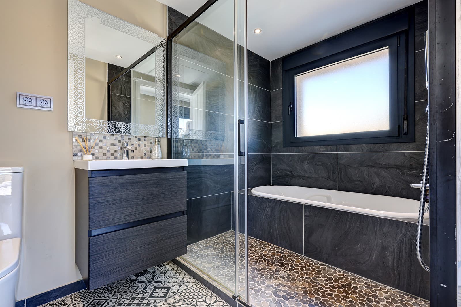 Hermosa Villa en Casares