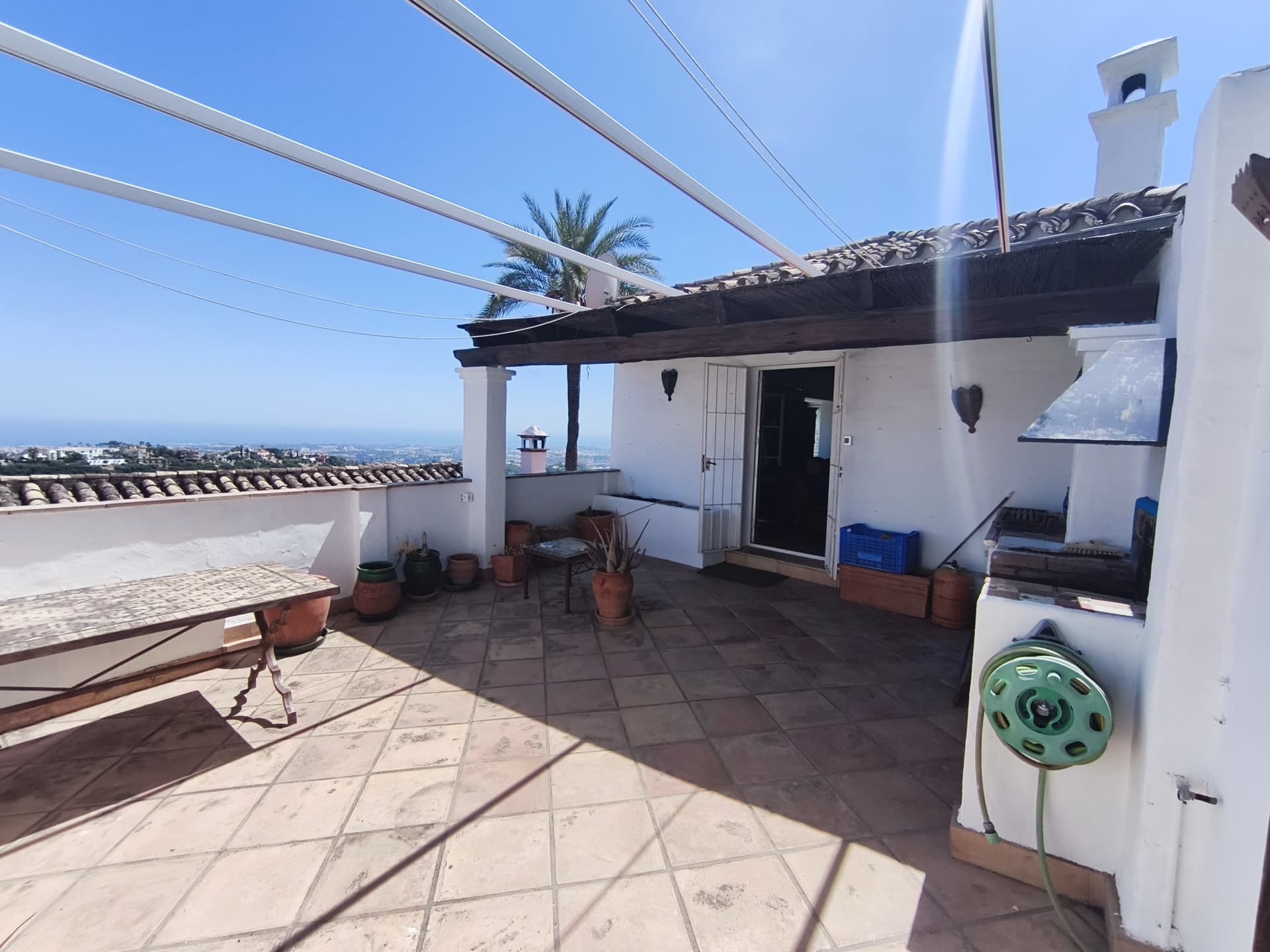 Charming Townhouse with Panoramic Sea Views in La Heredia, Benahavís