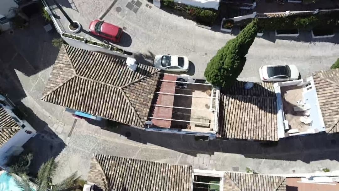 Charming Townhouse with Panoramic Sea Views in La Heredia, Benahavís