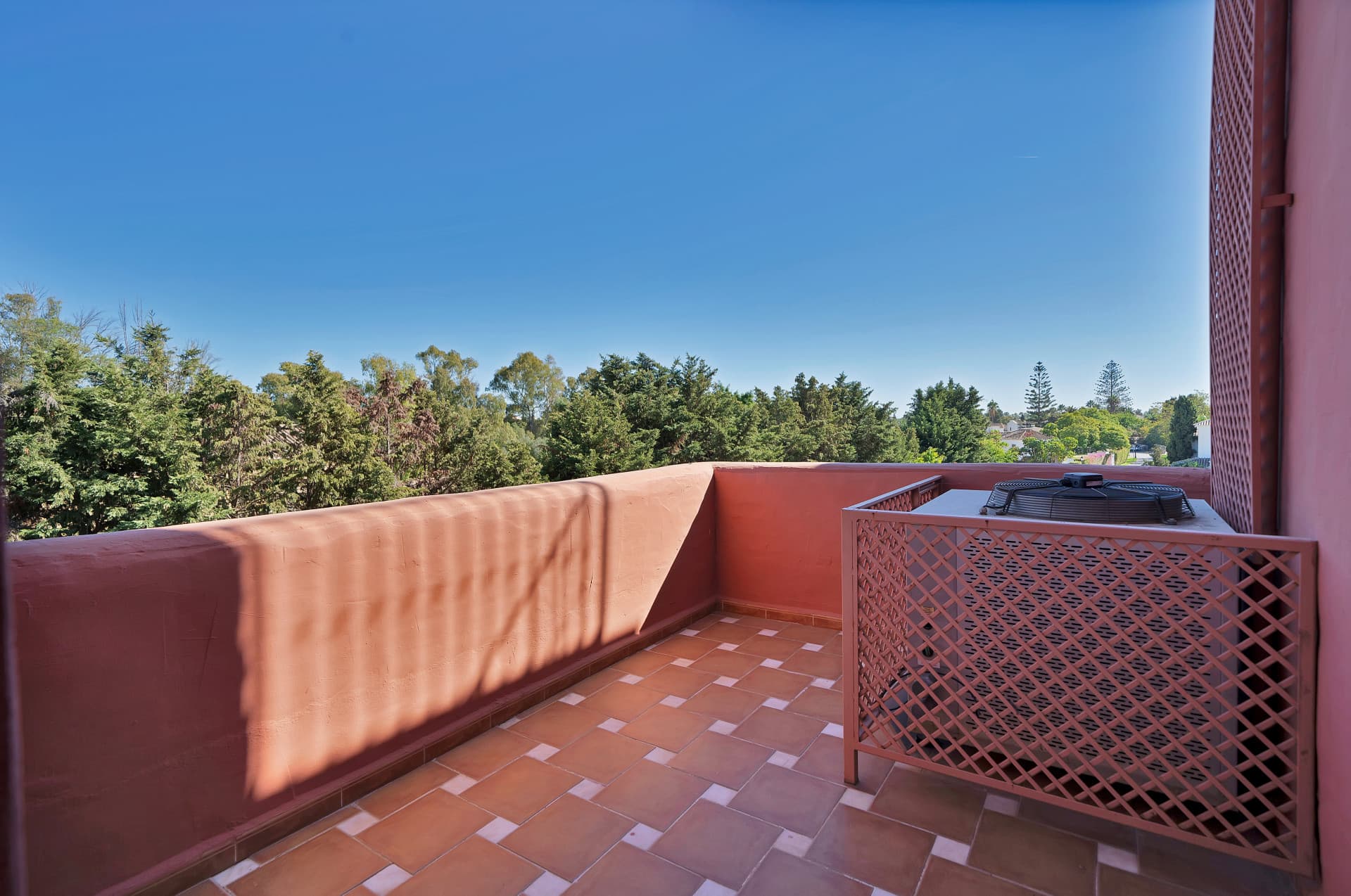 Unique Luxury Triplex Penthouse in Alhambra del Golf IV – Guadalmina Baja