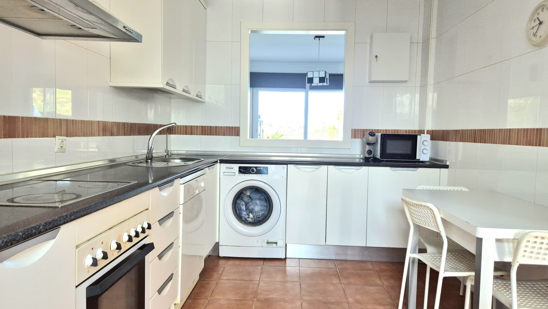 Townhouse with Panoramic Views and Solarium in Alhaurín Golf