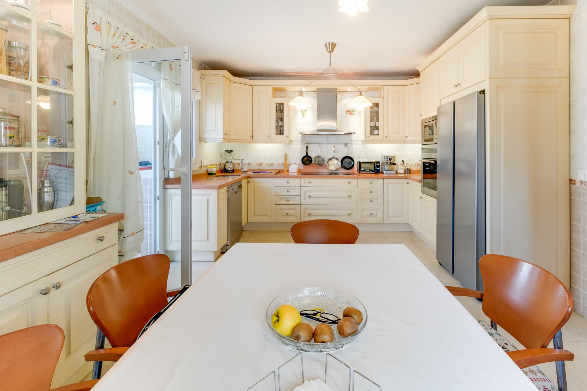 Semi-detached villa with private pool, large terrace and potential for 4 bedrooms in Alhaurín de la Torre