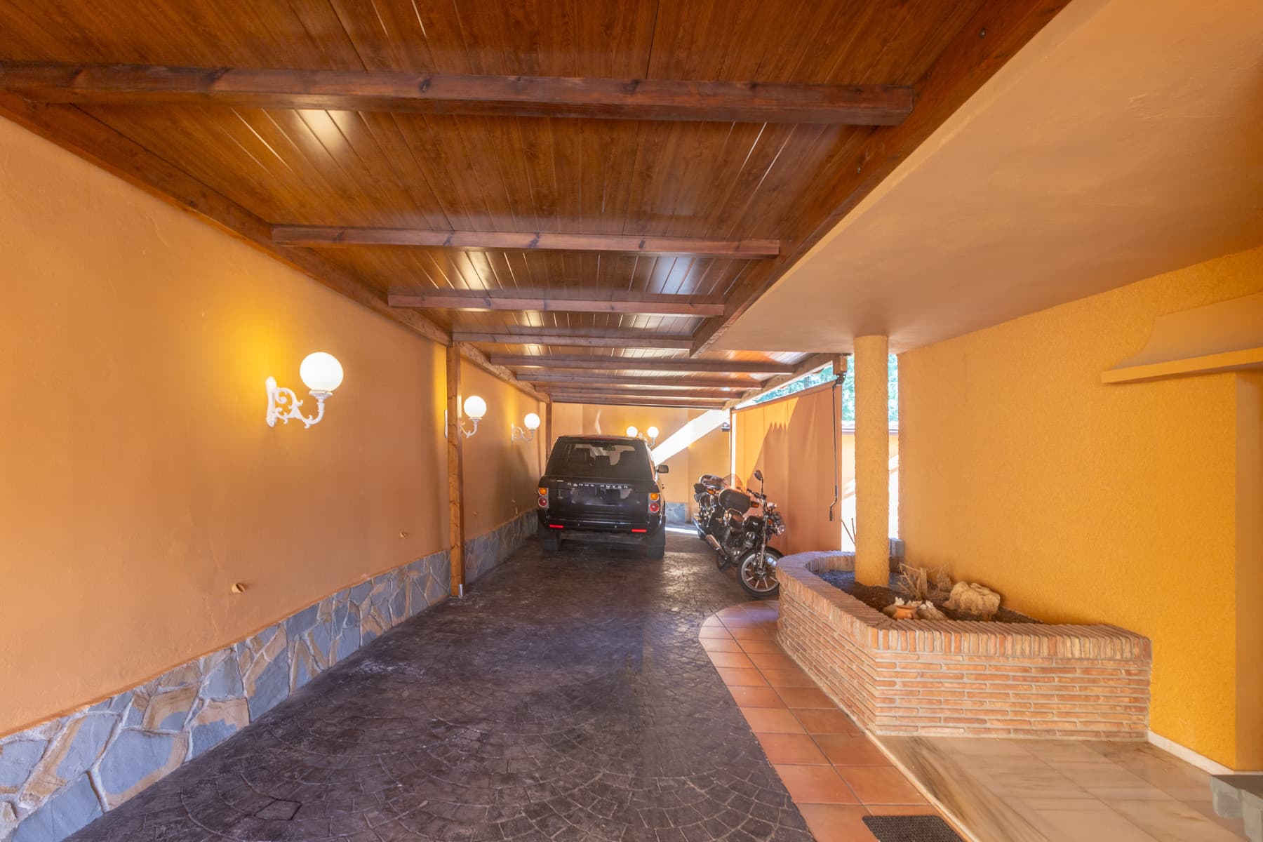 Detached villa in El Atabal with sea views