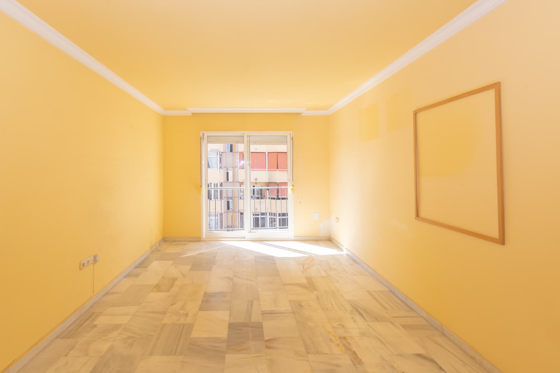 Bright, south-facing 90 m² exterior apartment in Fuengirola