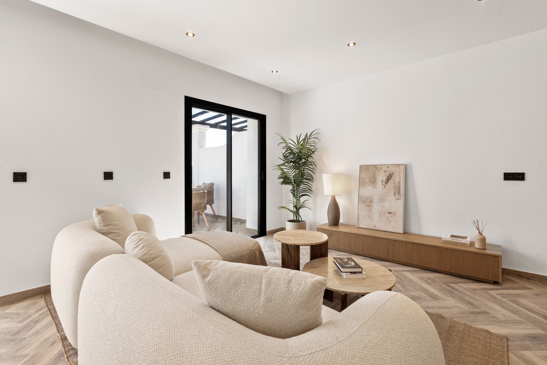 fully renovated penthouse in Los Arcos de La Quinta