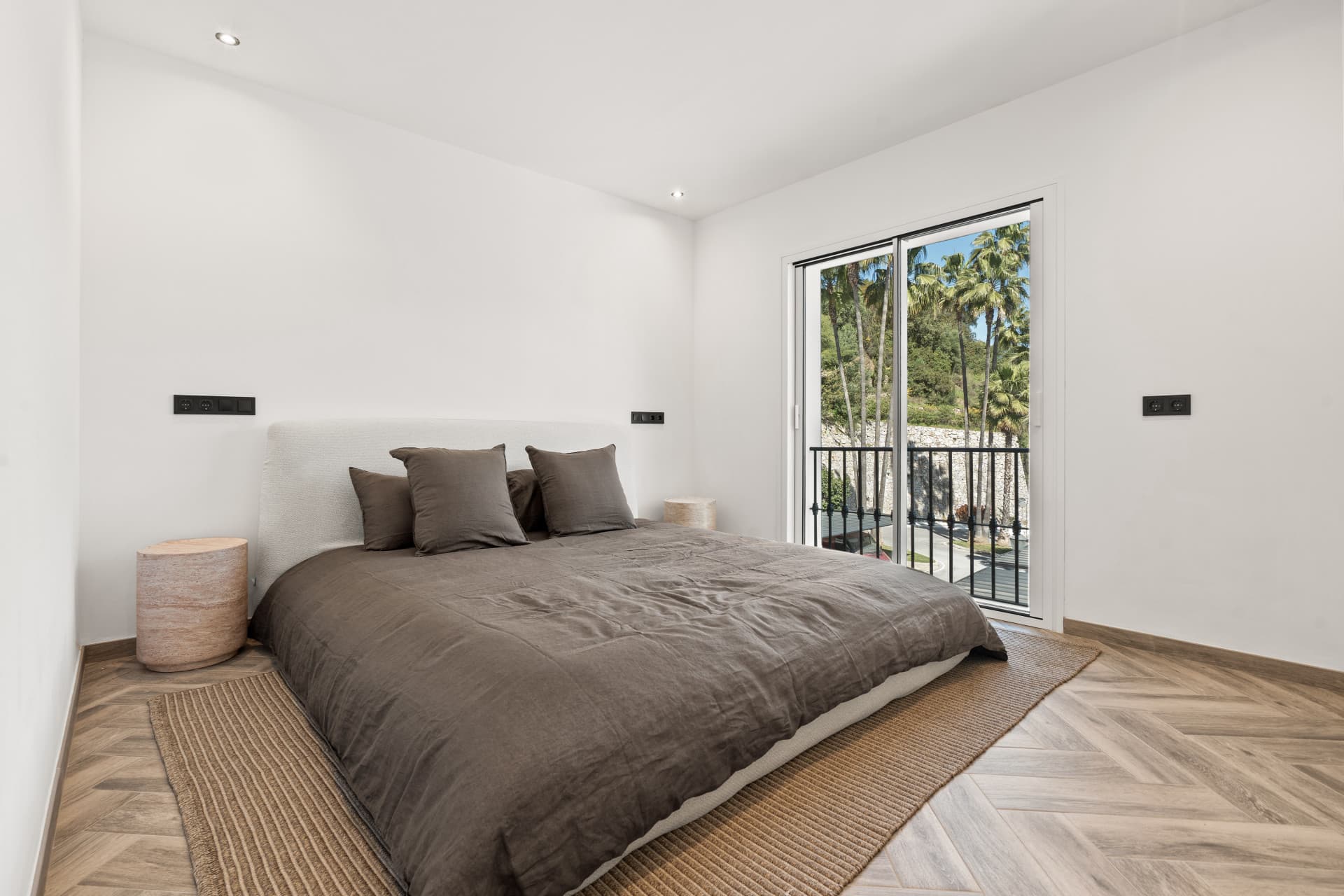 fully renovated penthouse in Los Arcos de La Quinta
