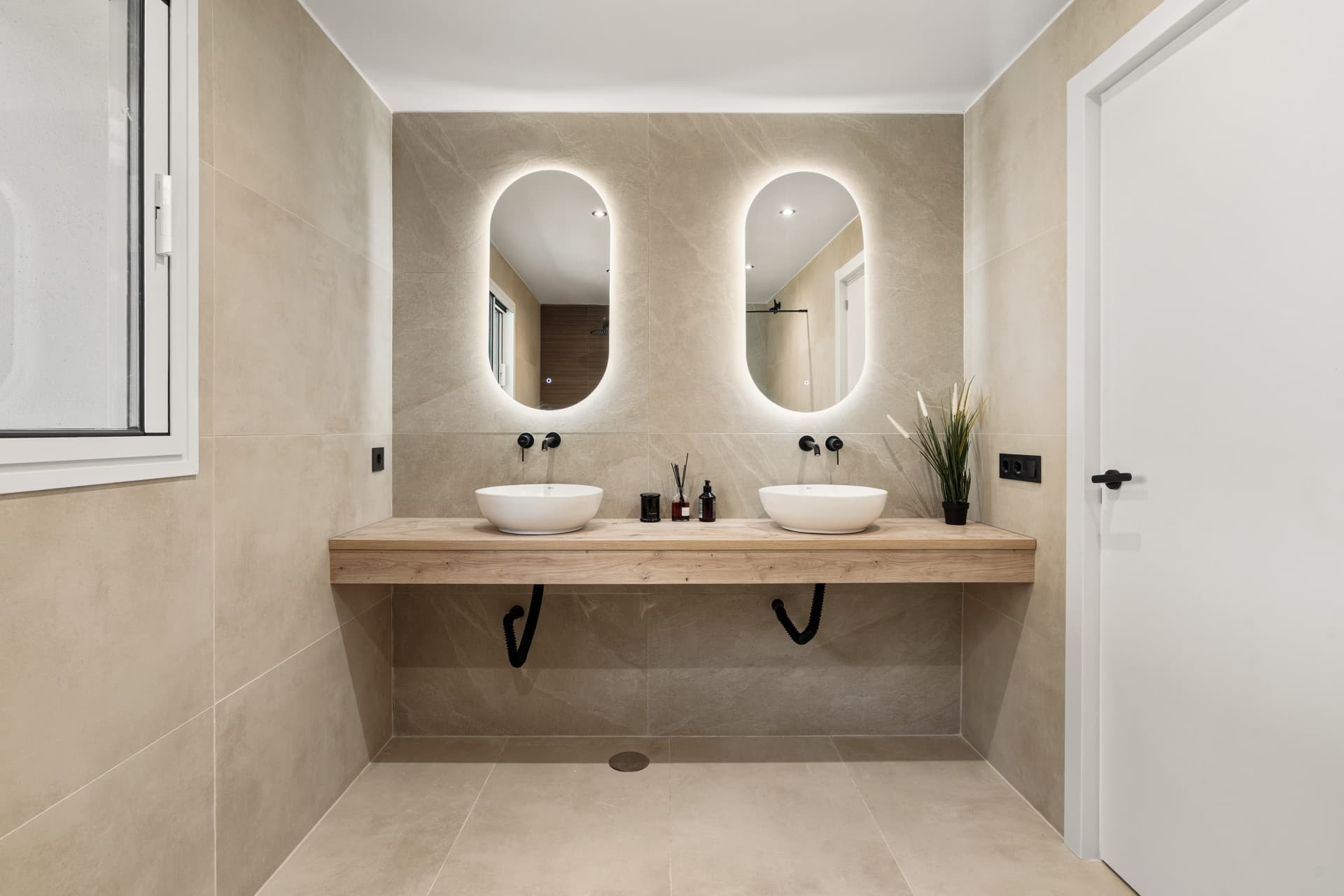 fully renovated penthouse in Los Arcos de La Quinta
