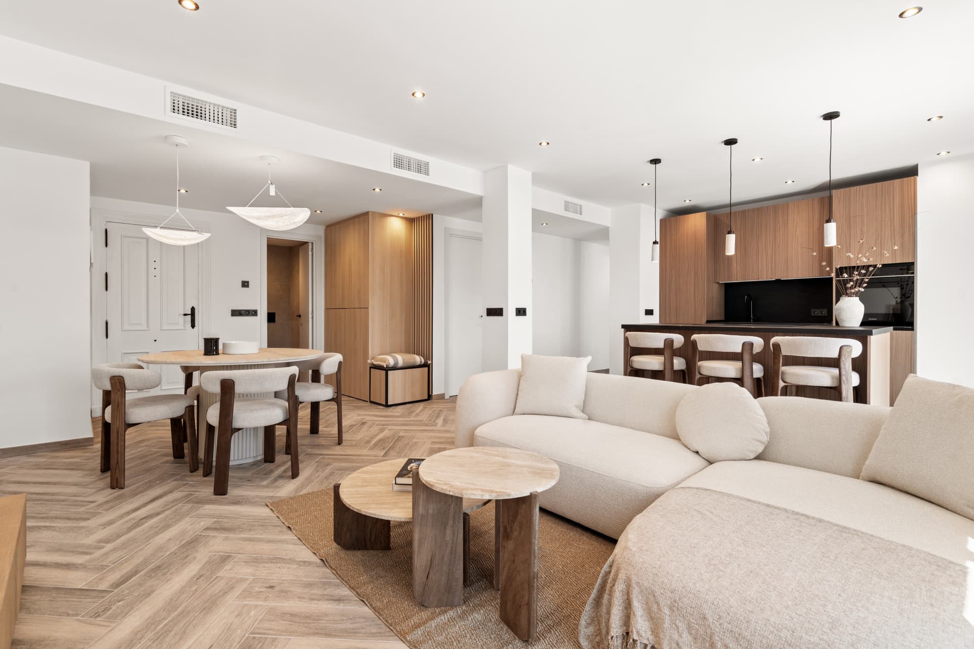 fully renovated penthouse in Los Arcos de La Quinta