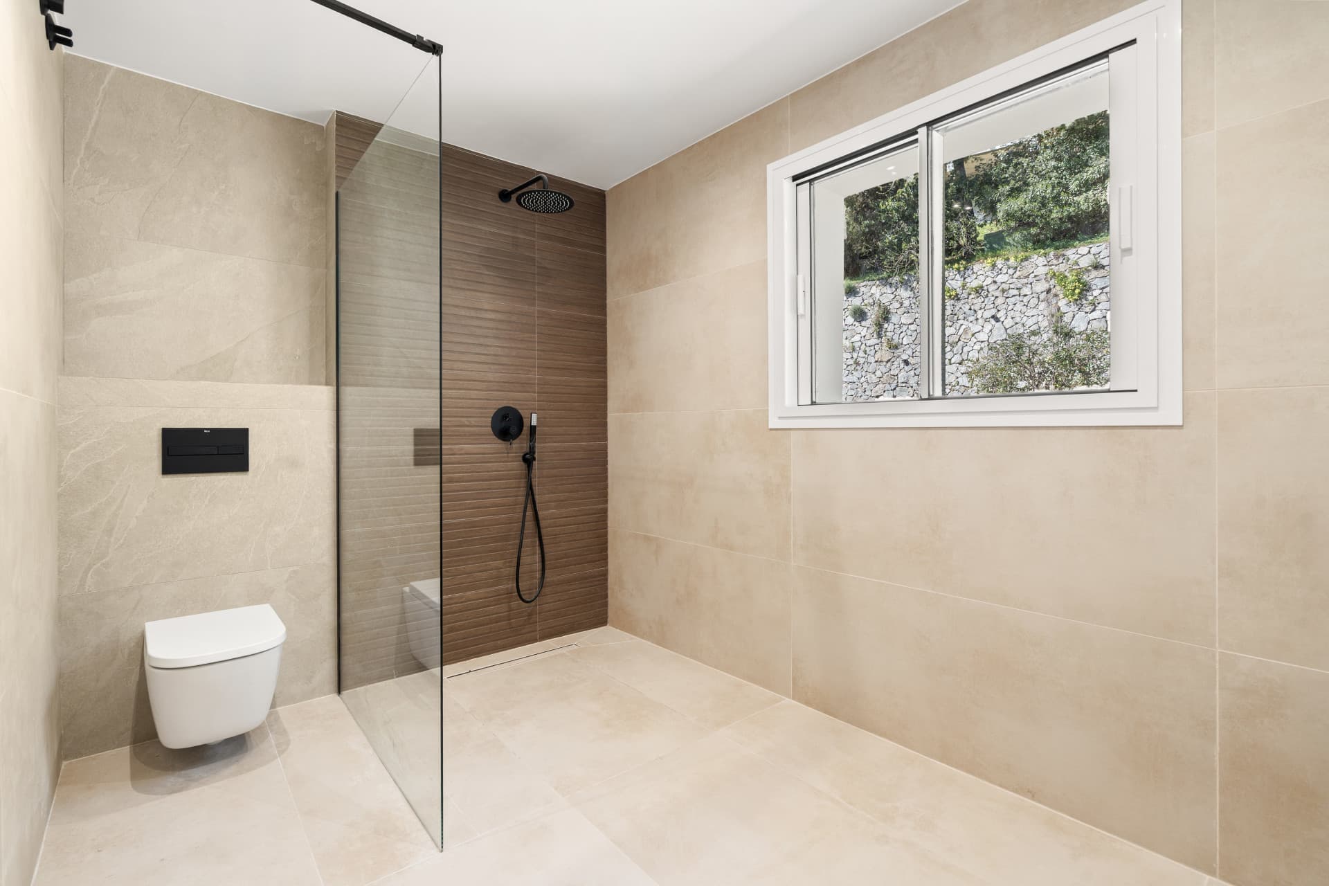 fully renovated penthouse in Los Arcos de La Quinta