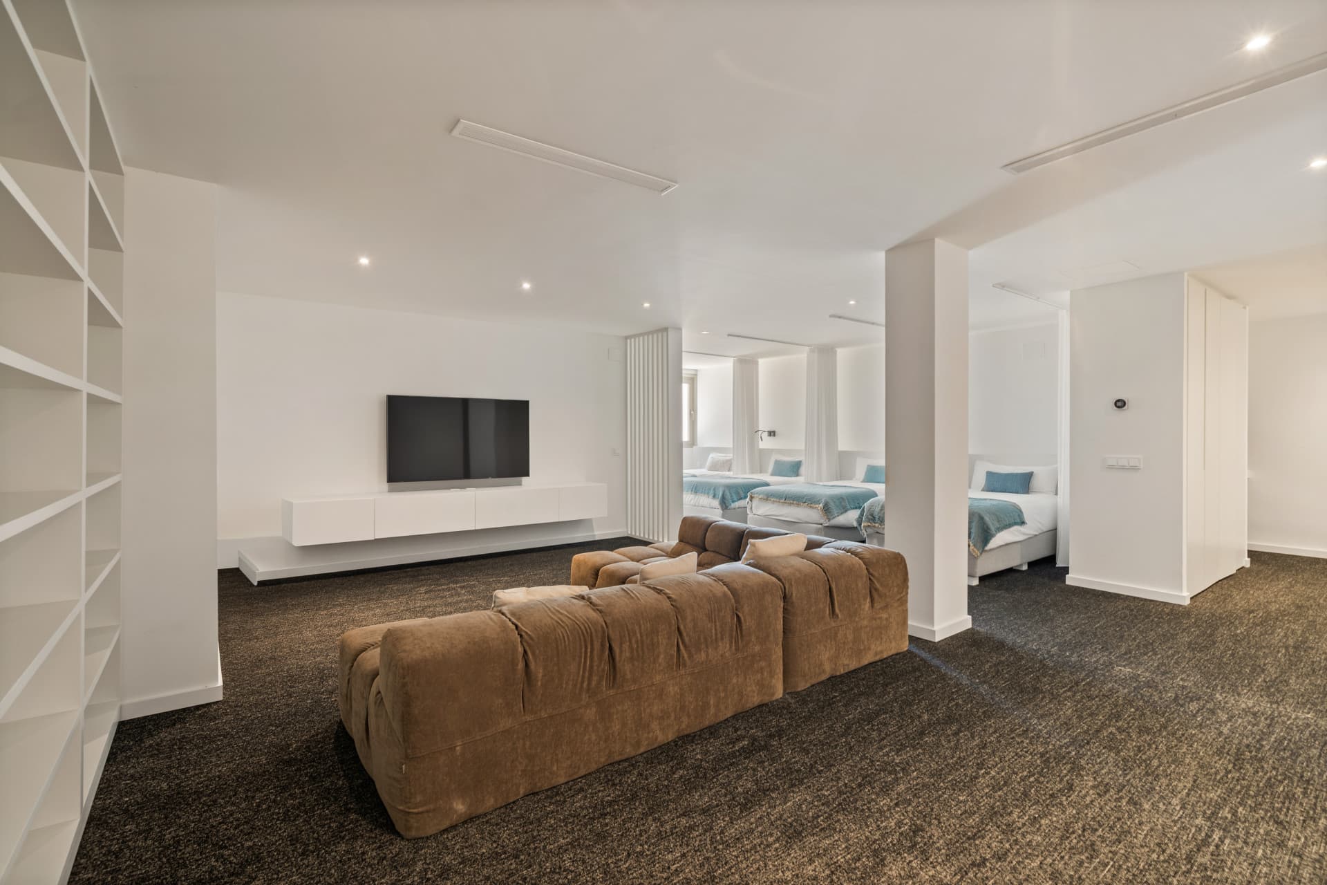 Exclusive Whole-Floor Residence with Private Pool | 9 Lions Residences, Nueva Andalucía