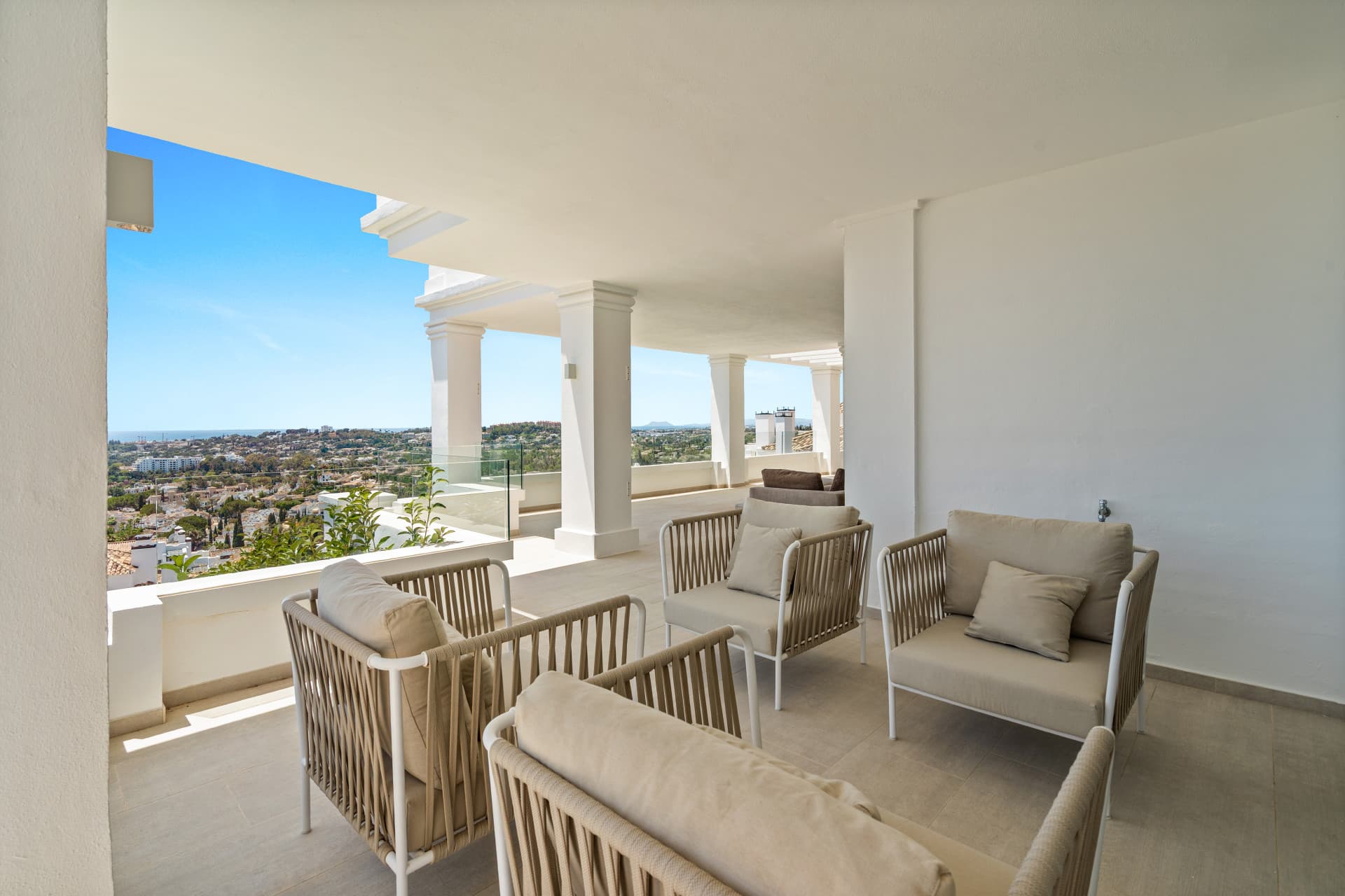 Exclusive Whole-Floor Residence with Private Pool | 9 Lions Residences, Nueva Andalucía
