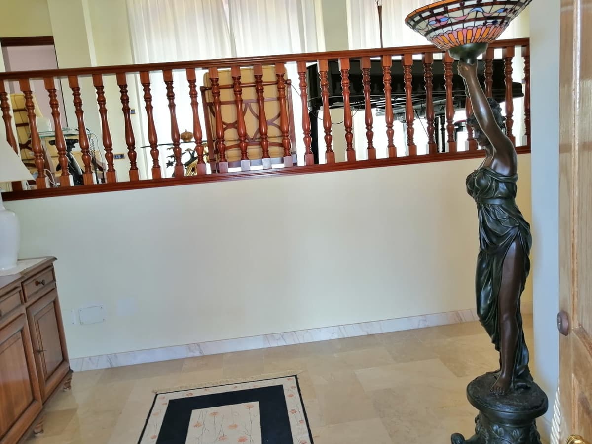 Fantastic luxury villa located in BENALMADENA (TORREQUEBRADA), in one of the most exclusive enclaves in the area, with g
