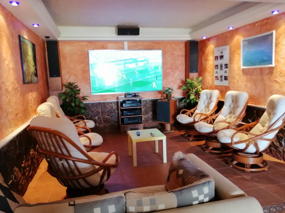 Fantastic luxury villa located in BENALMADENA (TORREQUEBRADA), in one of the most exclusive enclaves in the area, with g