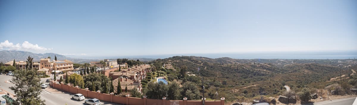 NEW BUILDING, GREAT INVESTMENT OPPORTUNITY Social Club authorized for sports and hotel use, spectacular location very cl
